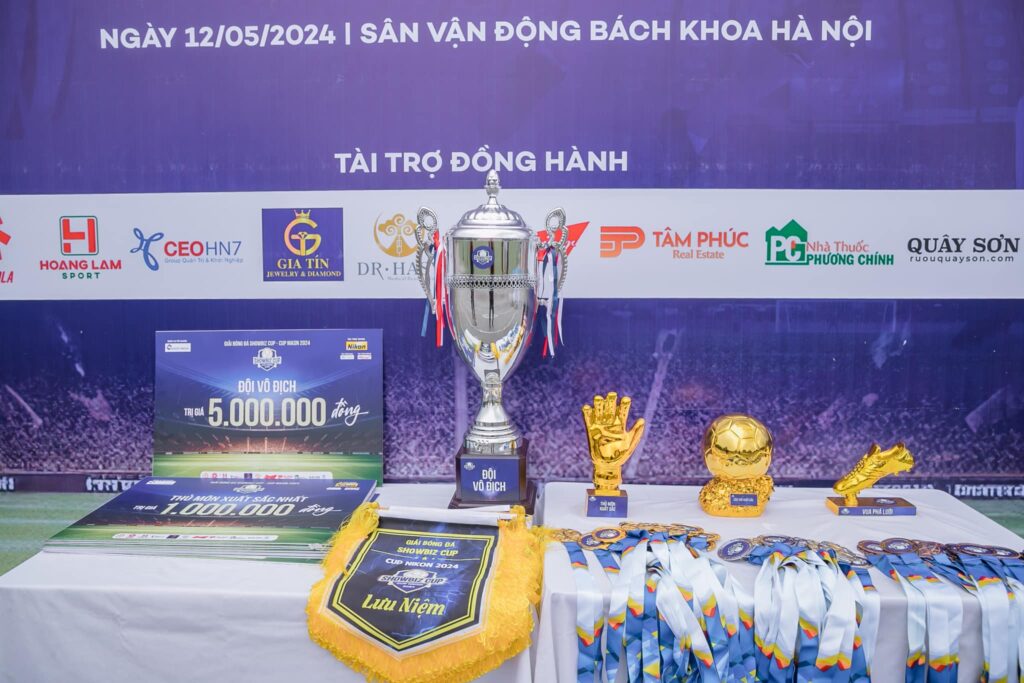 Giải đấu Showbiz Cup Cup Nikon 2024 diễn ra trên SVĐ Bách Khoa